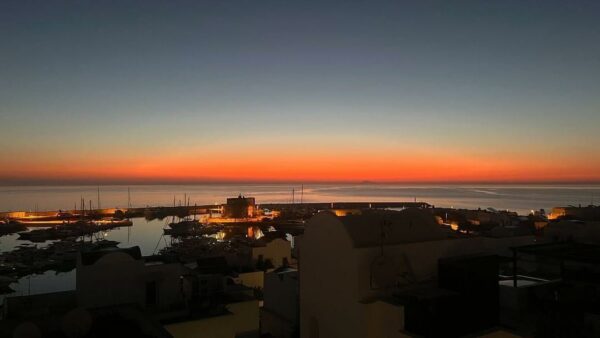 A louer sur Cap Gammarth Marina duplex haut de gamme chambres vue mer et marina