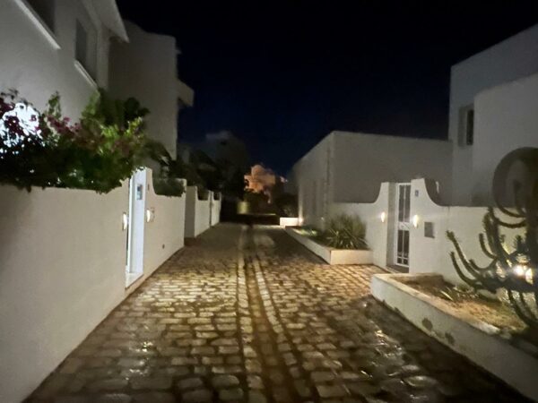 A louer sur Cap Gammarth Marina duplex haut de gamme chambres vue mer et marina