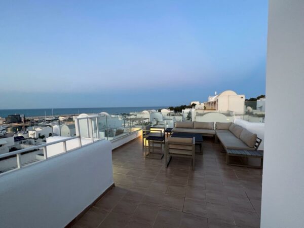A louer sur Cap Gammarth Marina duplex haut de gamme chambres vue mer et marina