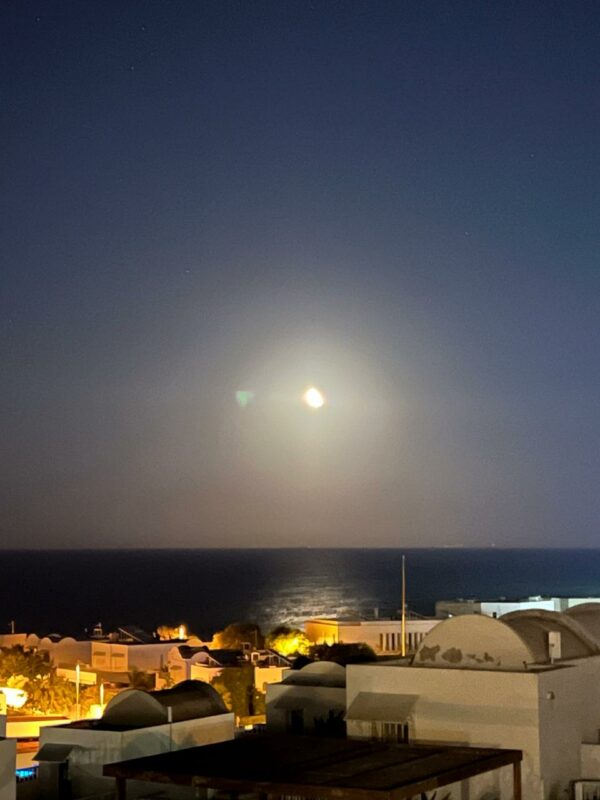 A louer sur Cap Gammarth Marina duplex haut de gamme chambres vue mer et marina