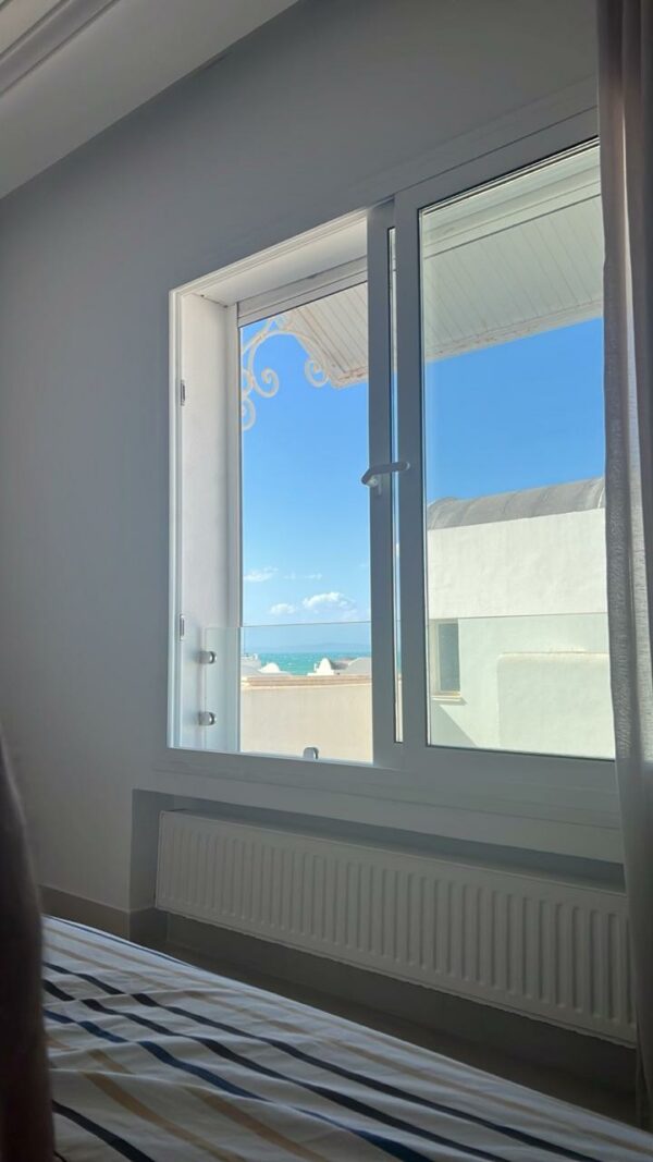 A louer sur Cap Gammarth Marina duplex haut de gamme chambres vue mer et marina