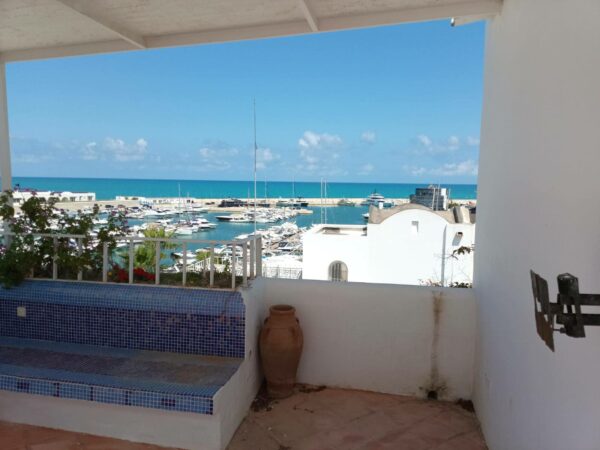 Cap Gammarth jolie villa vue mer et marina à louer