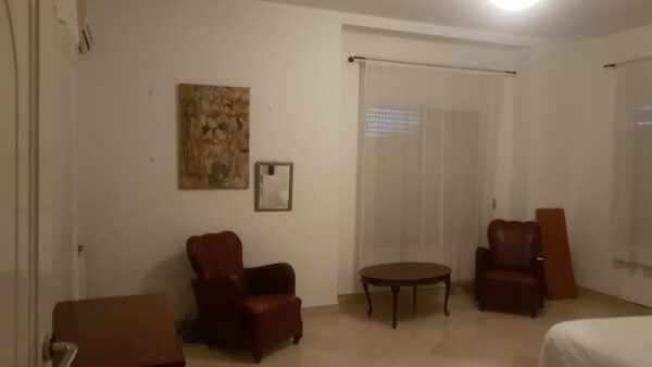 Opportunité spacieux triplex S5 avec jardin parking a vendre sur Gammarth résidence