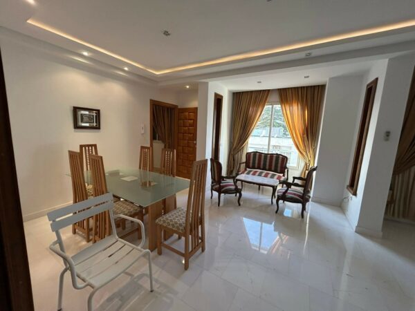 Marsa Plage bel immeuble bien situé avec duplex et appartement a vendre