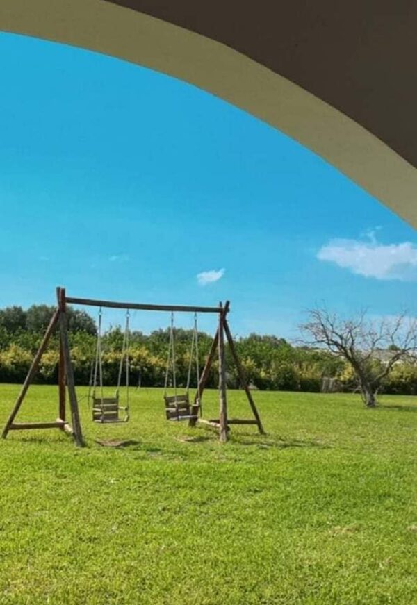 A vendre jolie senia de ha avec des oliviers et une grande et belle demure avec jardin piscine type maison d'hotes