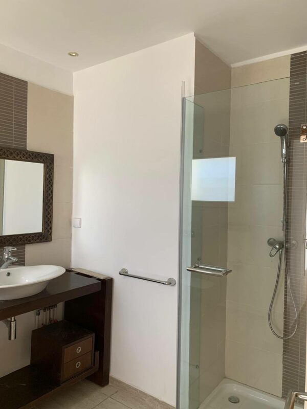 Jolie petite senia avec maison plain pied confortable à vendre sur la région de Mornag