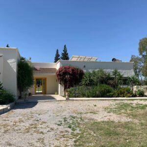 Jolie petite senia avec maison plain pied confortable à vendre sur la région de Mornag