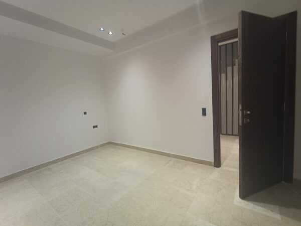 Sidi Fredj villa neuve et moderne direct promoteur avec piscine a vendre