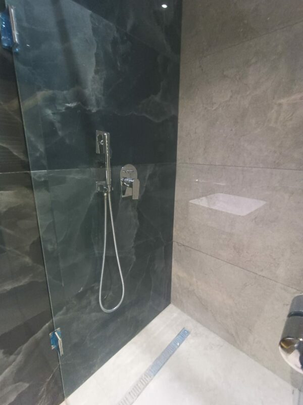 Sidi Fredj villa neuve et moderne direct promoteur avec piscine a vendre