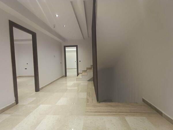 Sidi Fredj villa neuve et moderne direct promoteur avec piscine a vendre