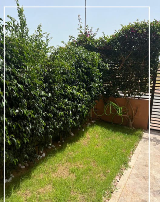 La Soukra joli Triplex avec piscine à vendre