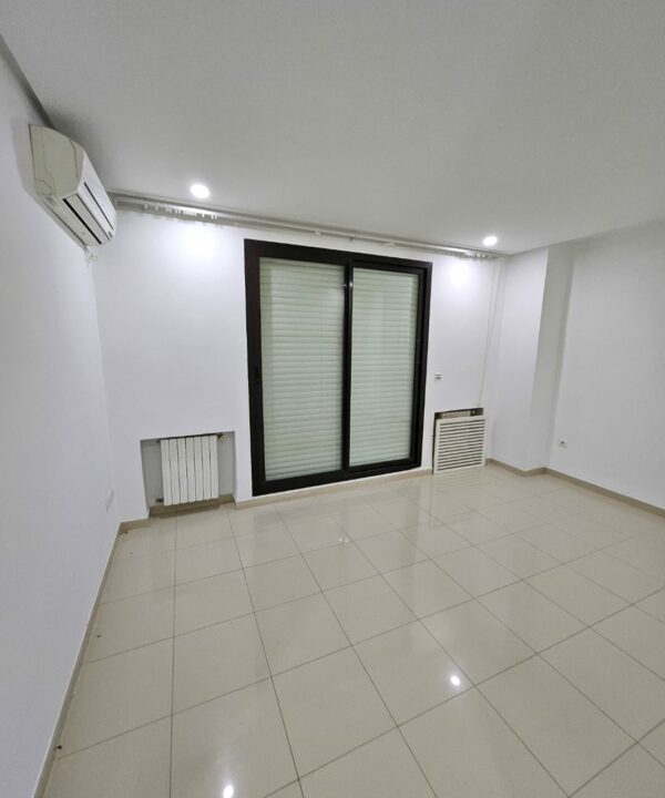 Sidi bou très lle villa moderne avec jardin à la location annuelle