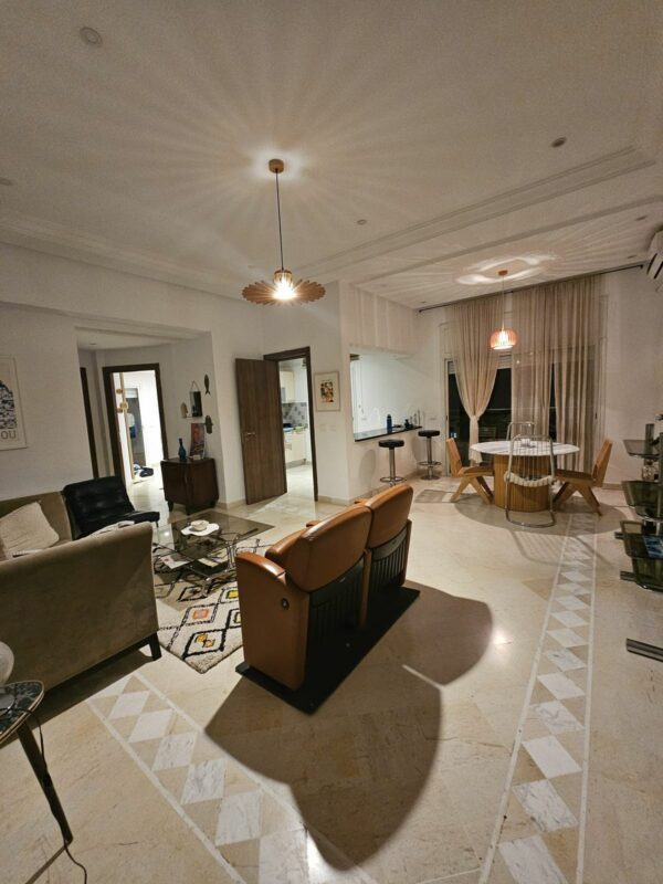 Joli S+2 meublé sur La Marsa